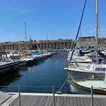 Appart Centre Ville, Vieux Port 65M2