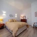 Appartement Tout Equipe Avec Terrasse Au Coeur De Marseille
