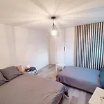 Chez Lora Chambre Sdb Wc Prive Frigo Netflix Clim Marseille Docks