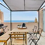 Coquet Appartement En Bord De Mer Et Corniche