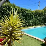 Chambre Prive Avec Piscine ,Parking Et Cuisine Prive