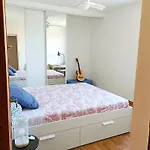 Chambre Dans Maison Individuelle Vue Sur Le Massif De L\'Etoile