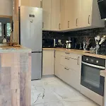 Modern 3 Rooms On The Ground Floor