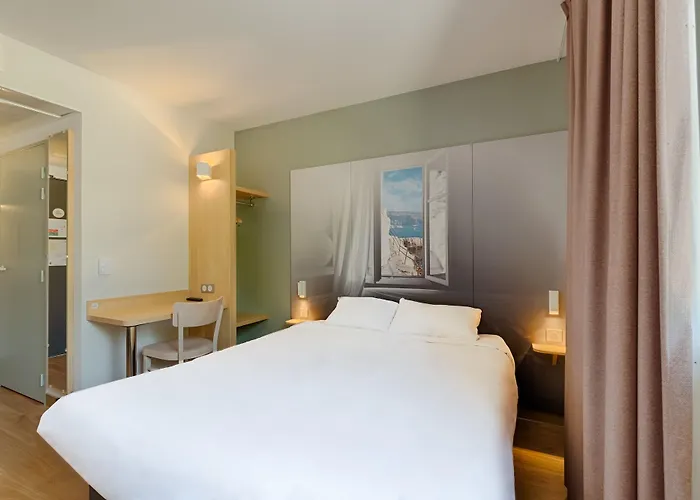 B&B Hotel Marseille La Valentine Saint Menet