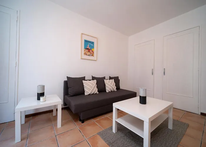 Appartement Climatise Avec Parking 4 Couchages A 5Min A Pieds De La Gare St Charles