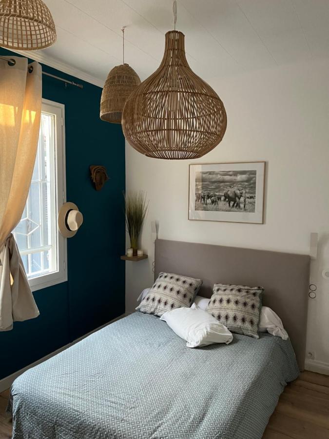 Magnifique Haut De Les Camoins Holiday home *