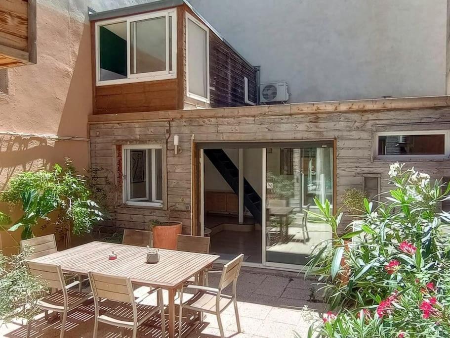 Appartement Studio Independant Avec Patio Au Coeur De *