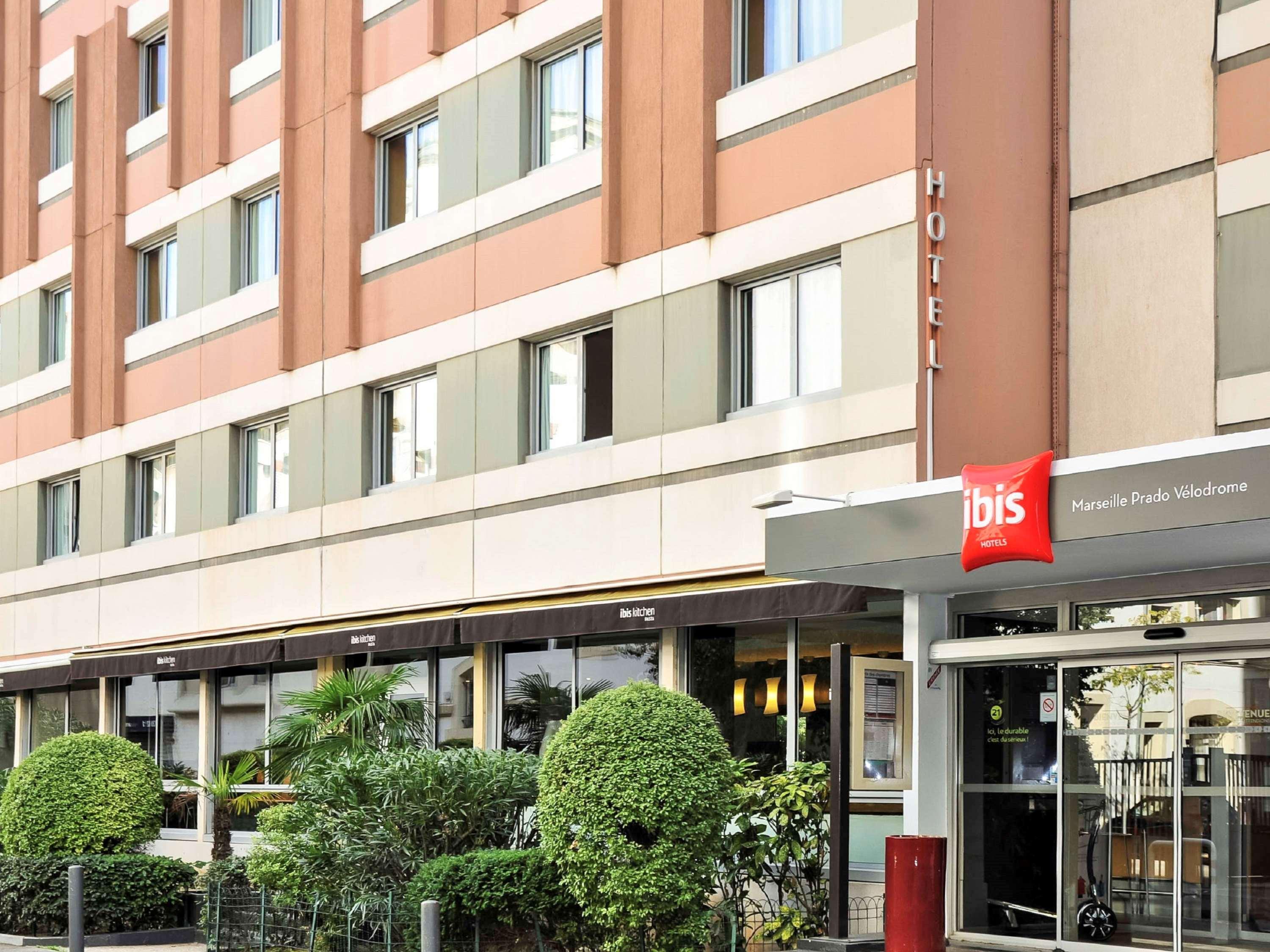 Prado Parc Des Expositions Khách sạn