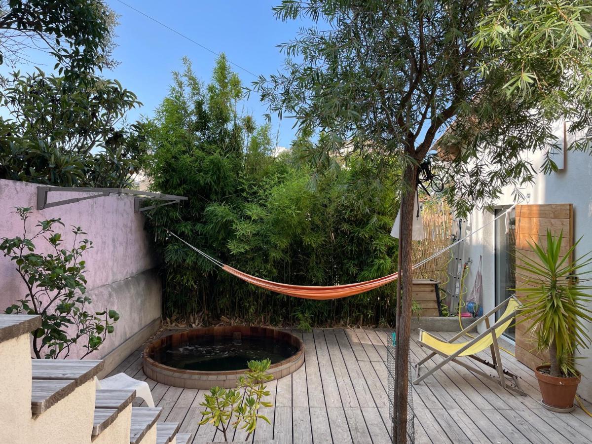 Maison 180 M2 Avec Bassin-piscine En Bois A Vauban *