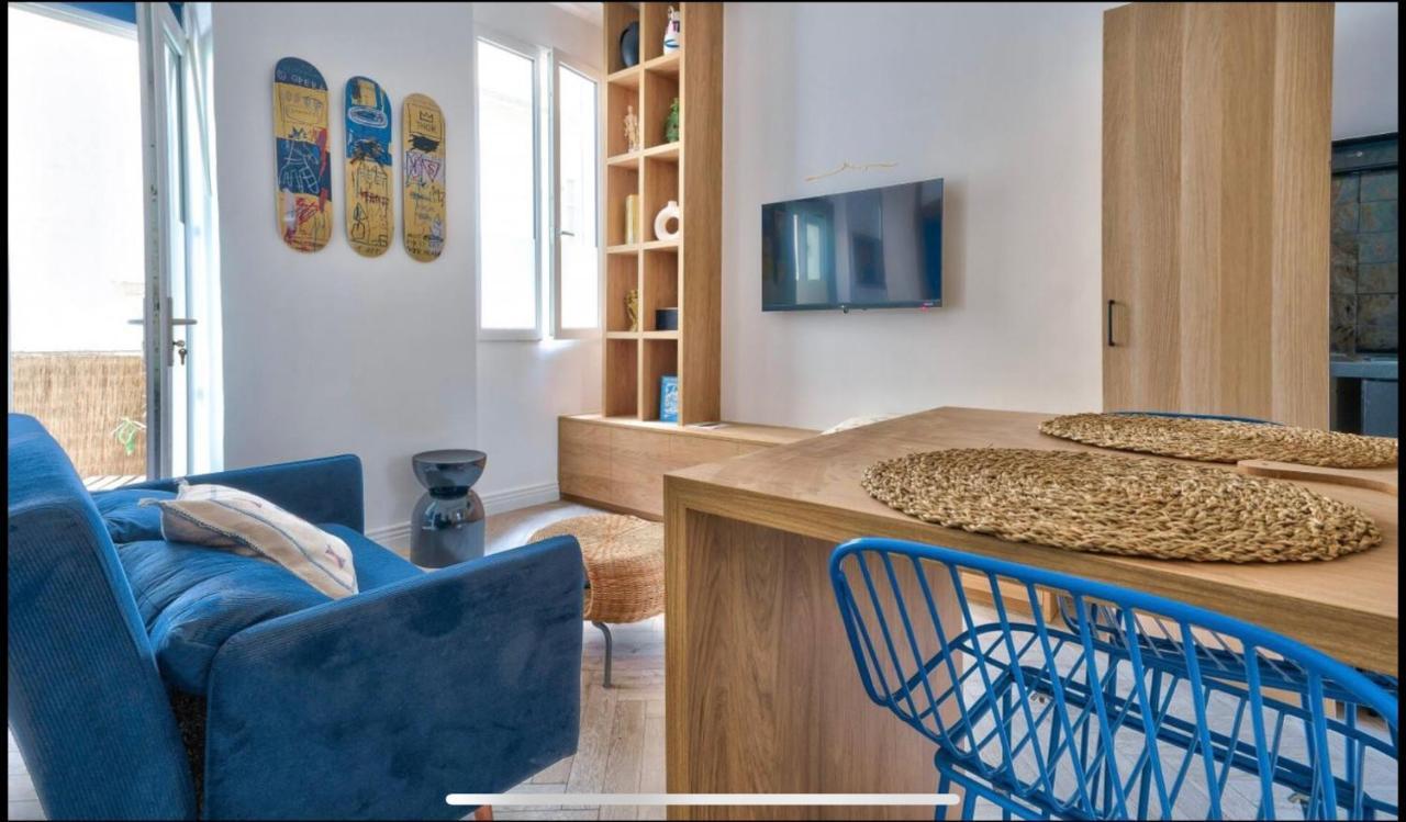 Appartement Proche Du Vieux-port, Avec Balcon *