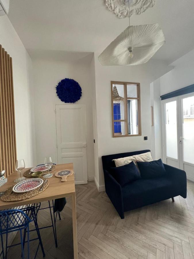 Appartement Proche Du Vieux-port, Avec Balcon *