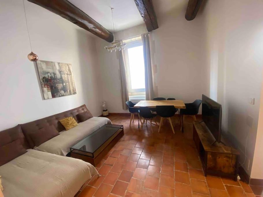 Apartment Centre Ville, Vieux Port 65m2 Marseille