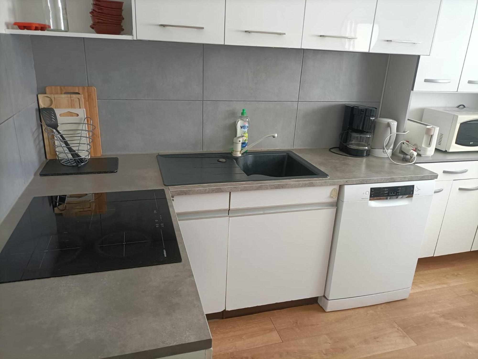 Apartment Vue Et Montagne Dans Parc Du Roy D'espagne, Up To 7 People Marseilles