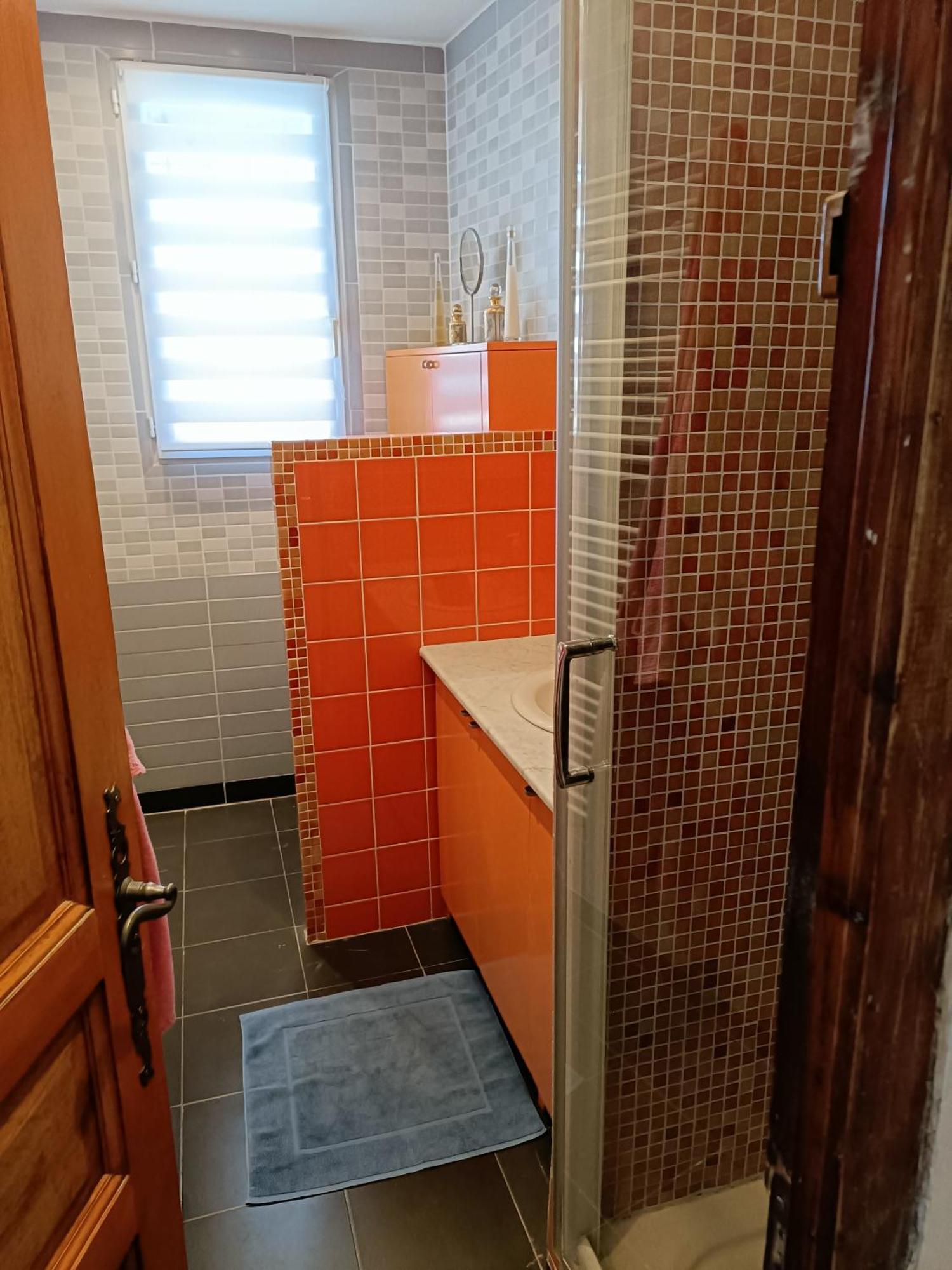 Chambre Dans Maison Individuelle Vue Sur Le Massif De L'etoile Homestay Marseille
