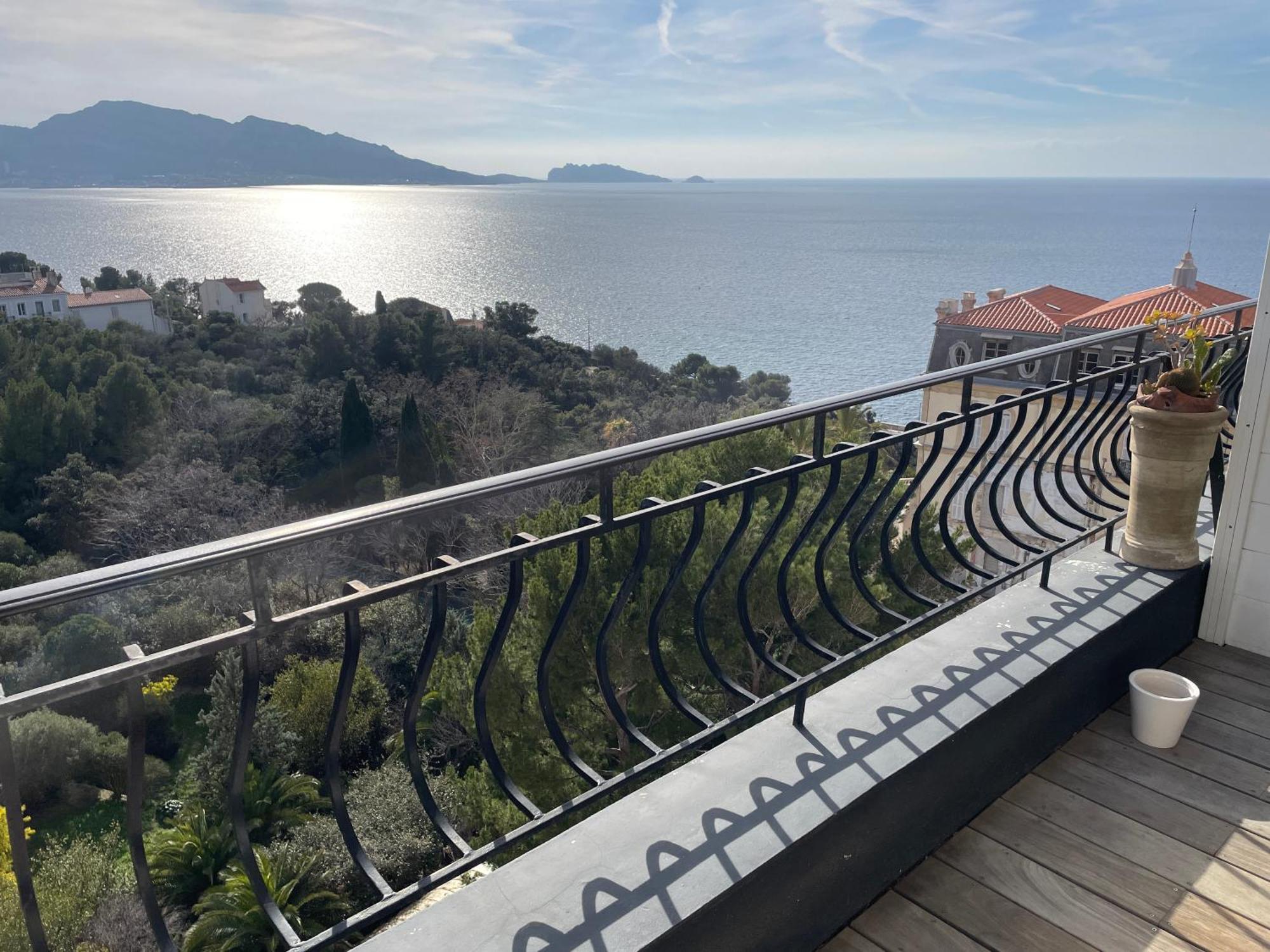 Vu Sur Mer Corniche Marseille