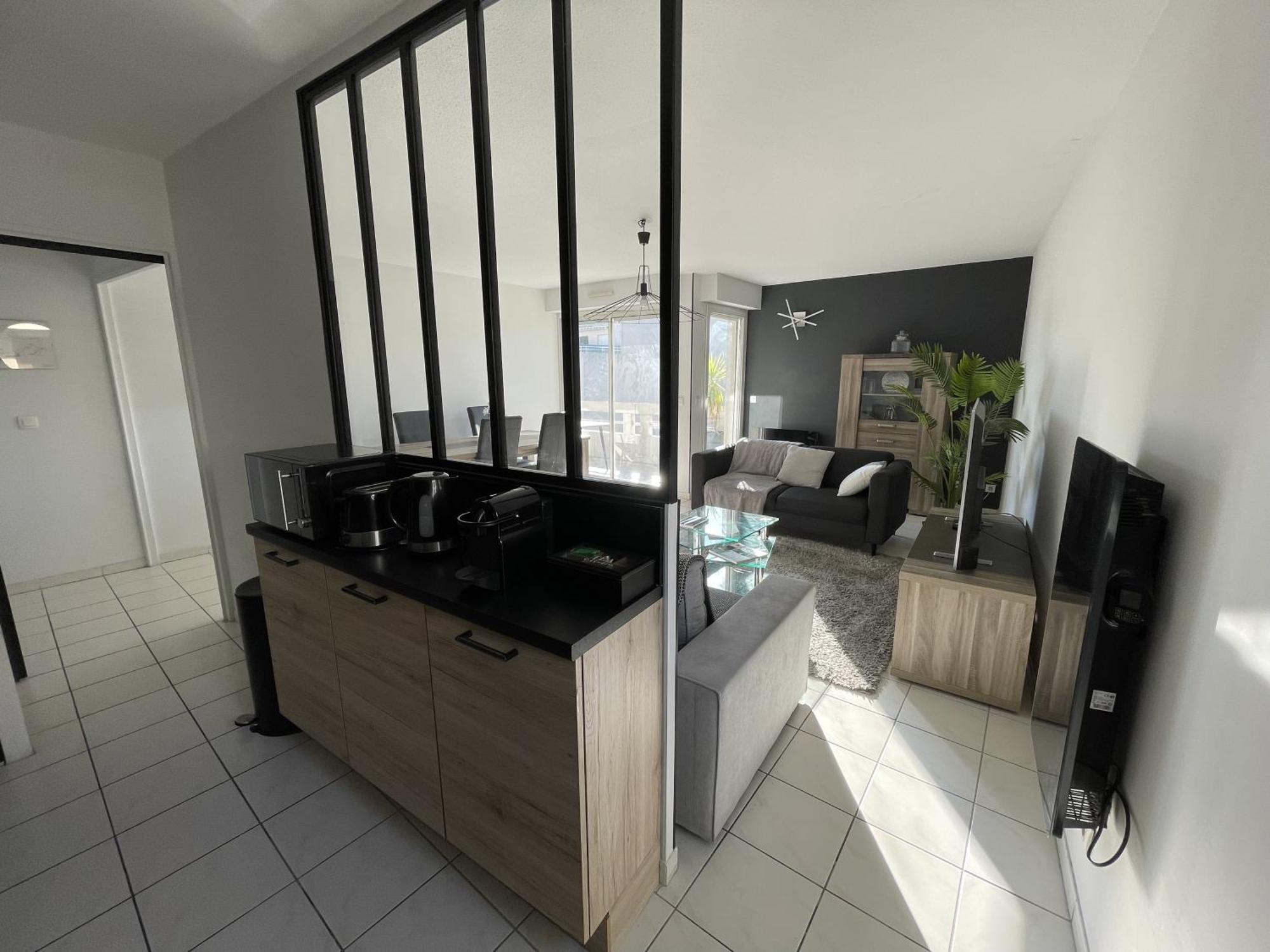 Apartment Spacieux - Vue Notre Dame De La Garde - Terrasse - Wifi