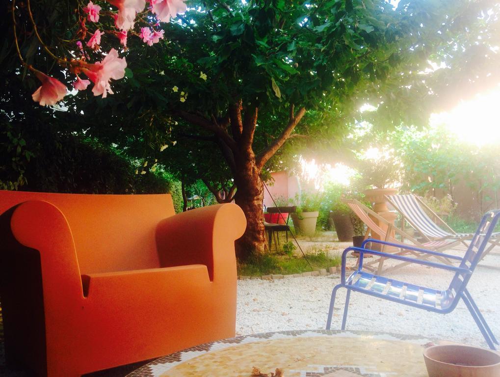 Nhà khách Jardin Vieux Port Panier *