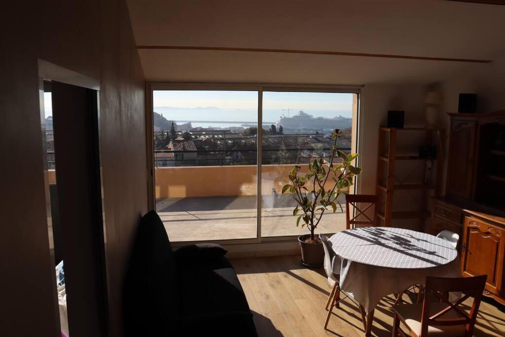 Estaque Cozy Nest With A Magical View Of The Sea Marseilles