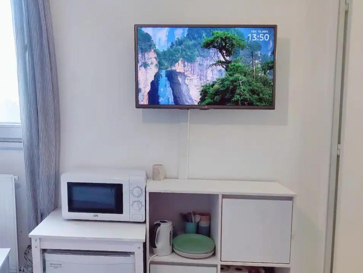 Chez Lora Sdb Wc Prive Frigo Netflix Clim Docks Séjour chez l'habitant *