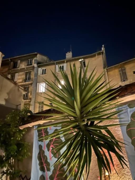 Apartment Centre Avec Patio
