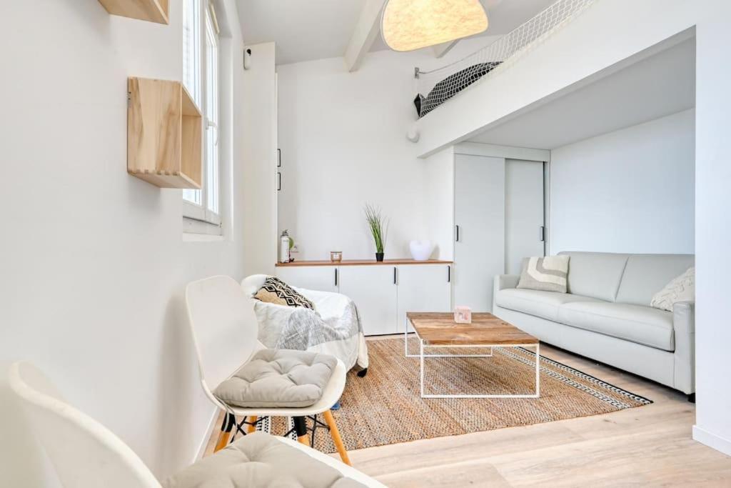 Apartment Coquet En Bord De Et Corniche *