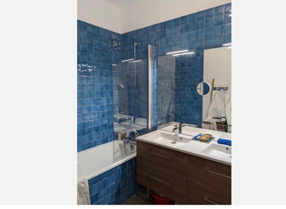 Vue Homestay Marseille