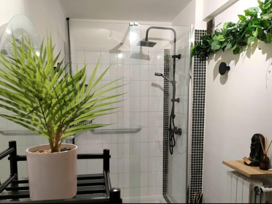 Loft Spacieux-2 Min De La Apartment *