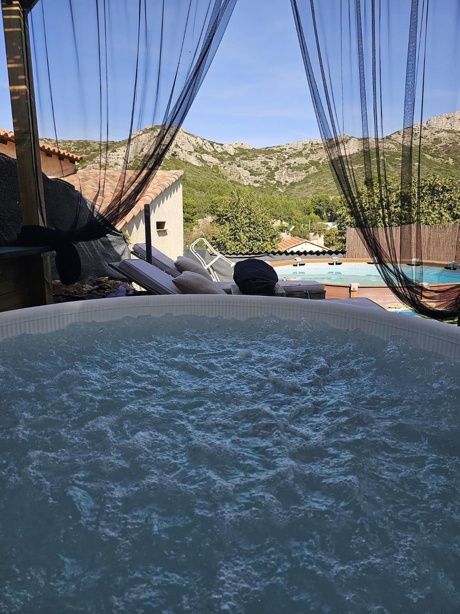Le Nid Des Calanques Et Son Jacuzzi Apartamento Marsella