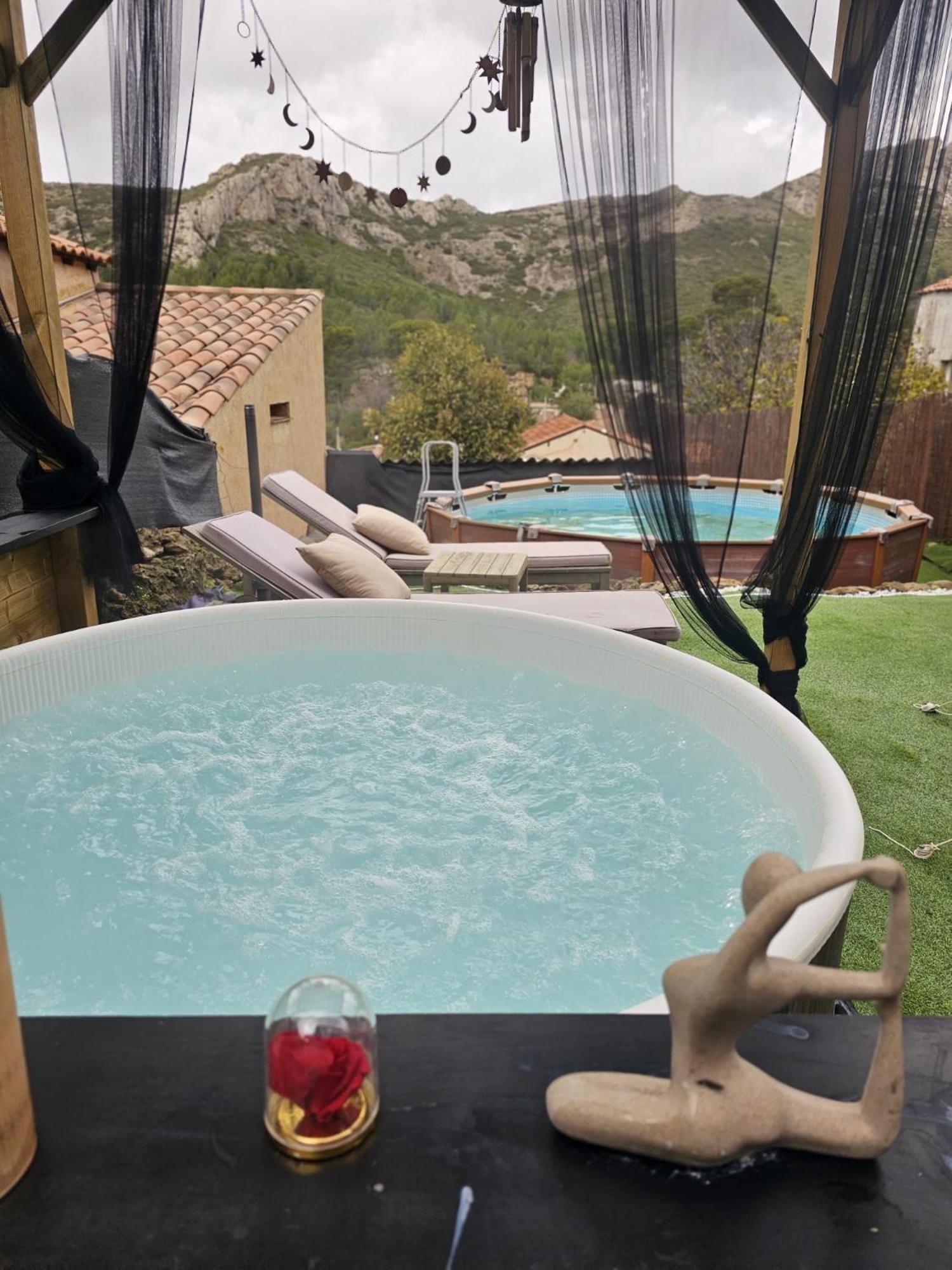 Apartamento Le Nid Des Calanques Et Son Jacuzzi