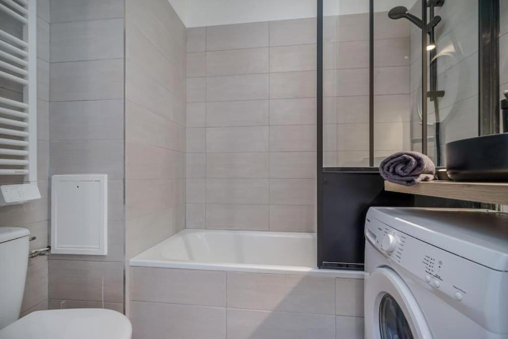 Climatise Avec Terrasse Equipe A 5min De La Gare St Charles Apartment *