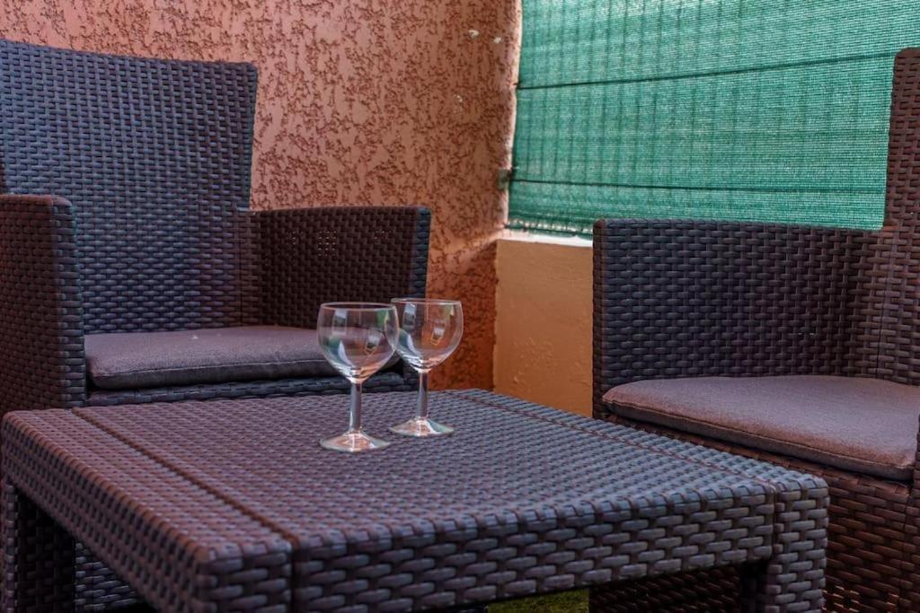 Climatise Avec Terrasse Equipe A 5min De La Gare St Charles Apartment Marseille