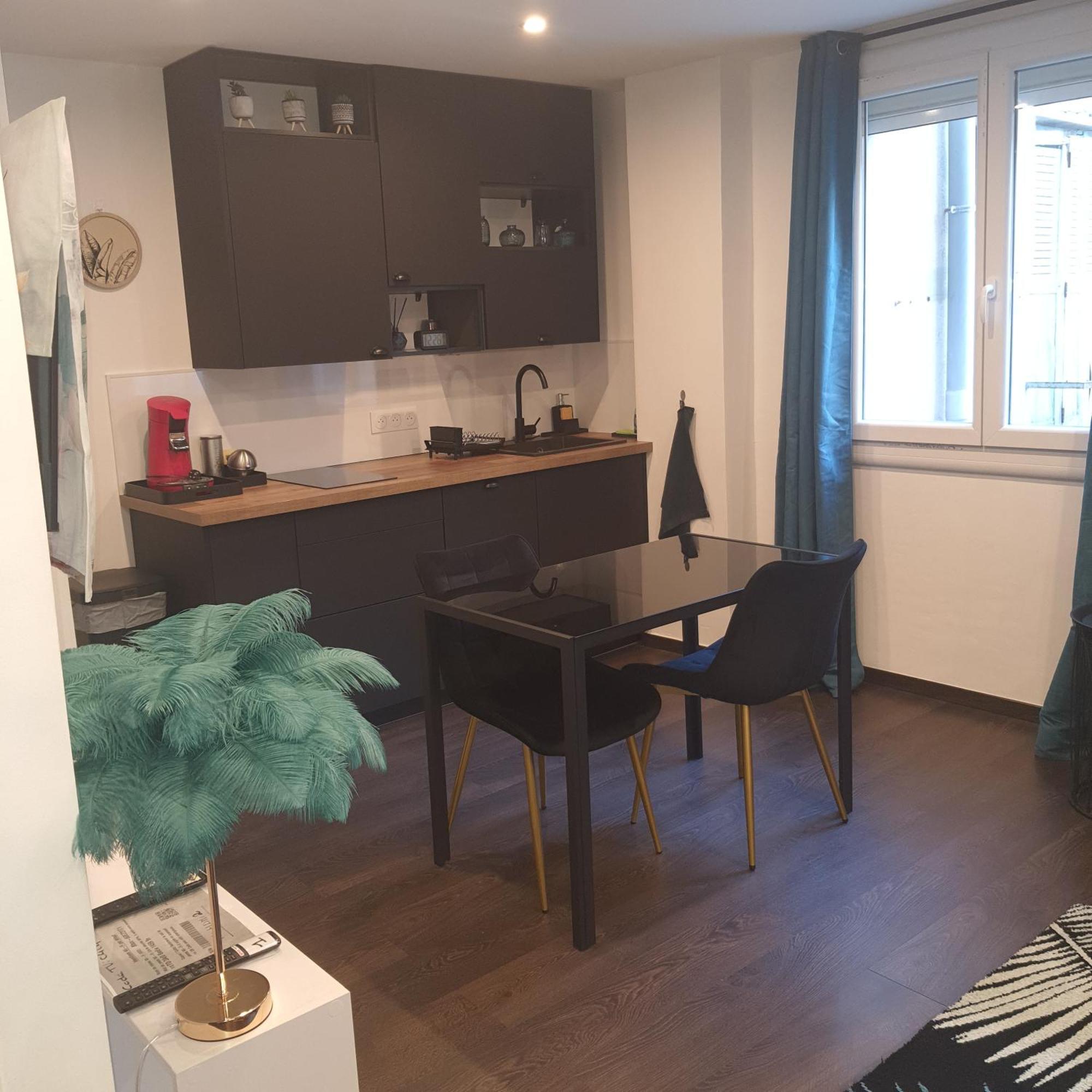 Loft Spacieux-2 Min De La Apartment