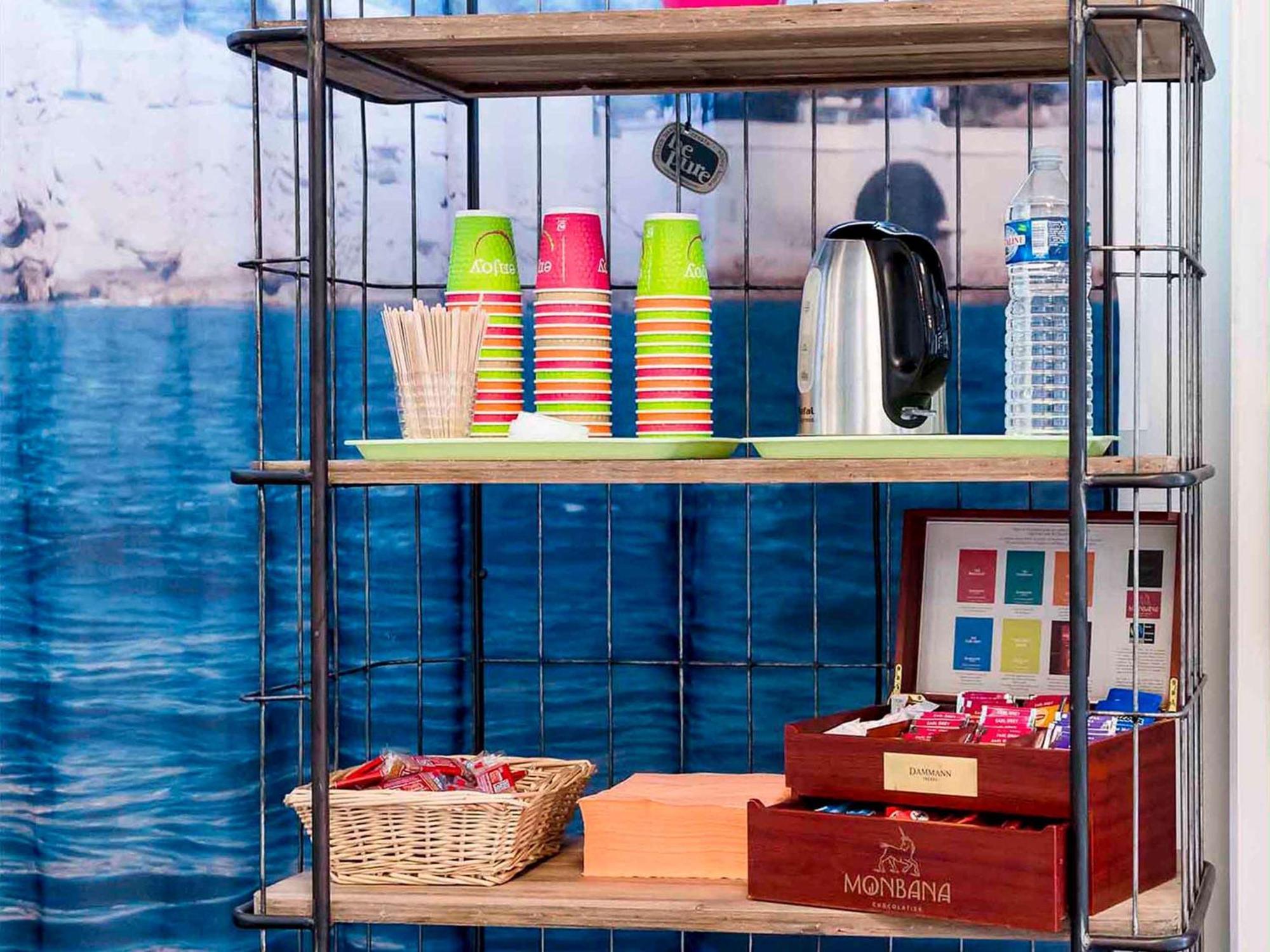 Khách sạn Ibis Styles Centre Prado Place Castellane 3*