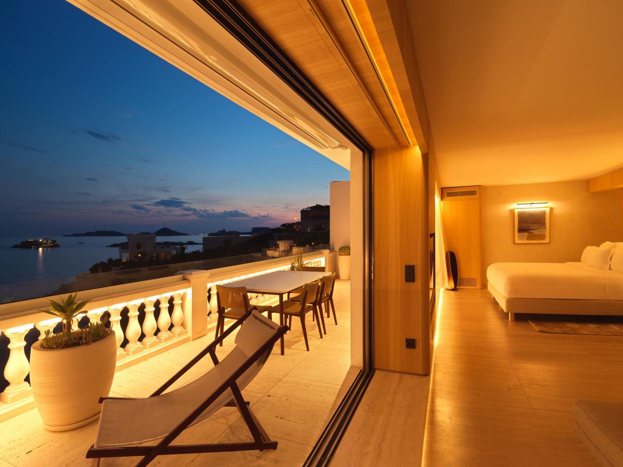 Le Petit - Passedat Khách sạn 5*