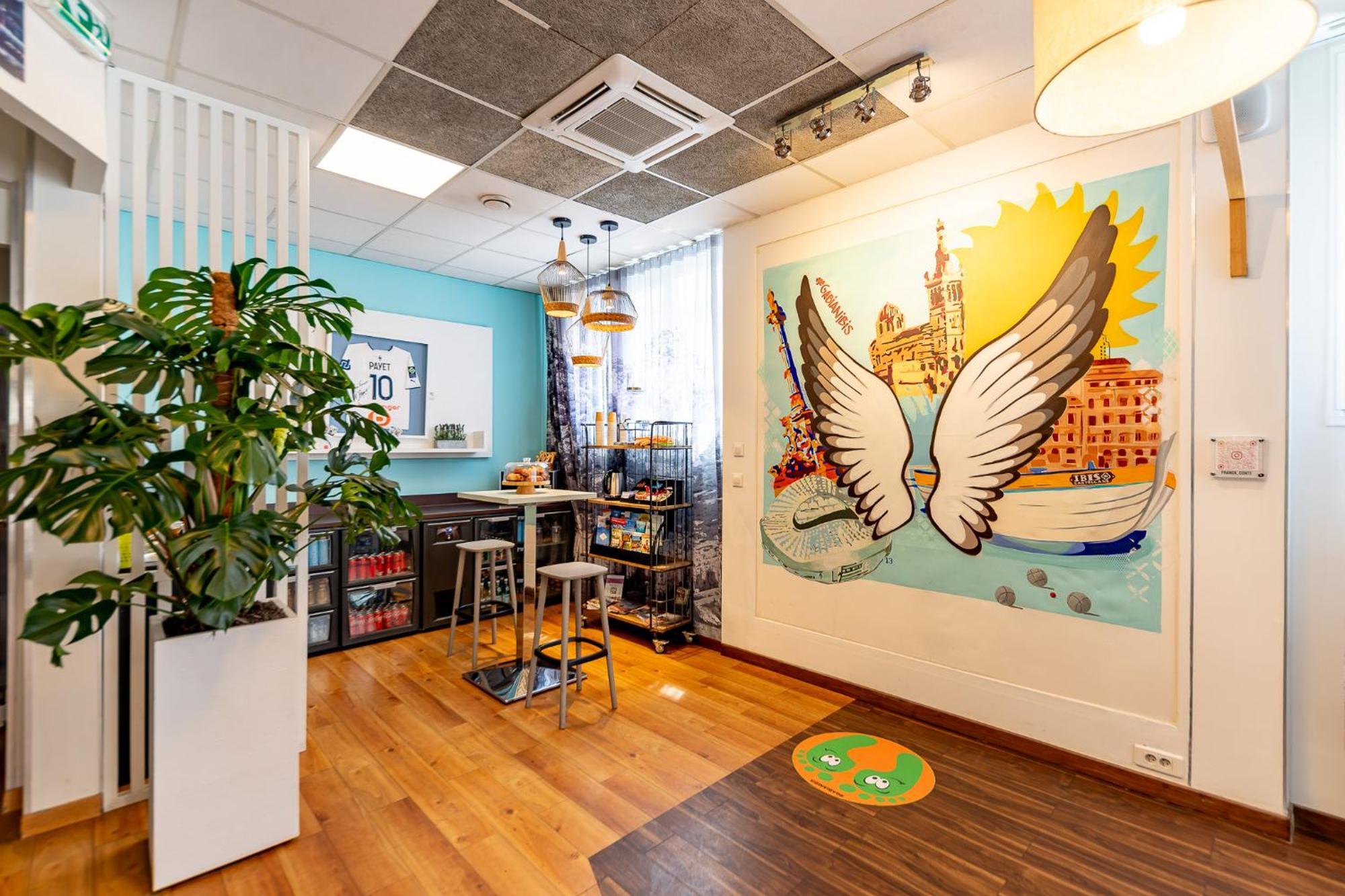 Khách sạn Ibis Styles Centre Prado Place Castellane 3*