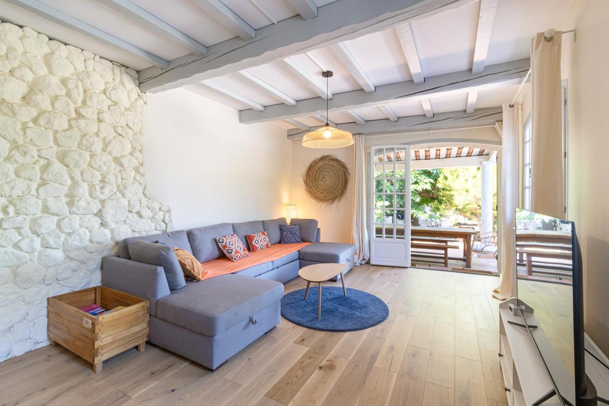 Holiday home Charmante Maison Sur *