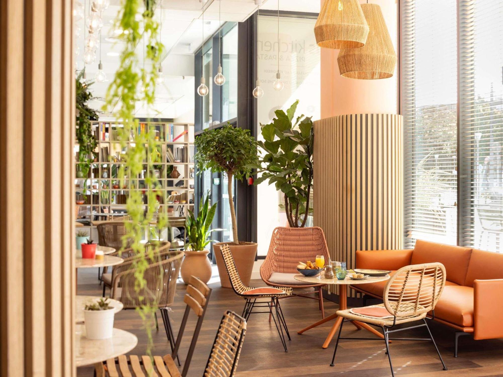 Hotel Ibis Centre Euromed 3*