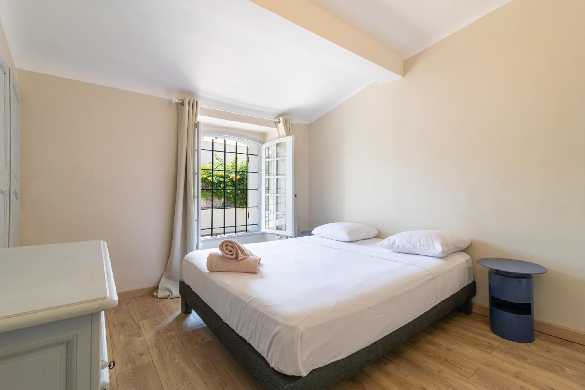 Holiday home Charmante Maison Sur