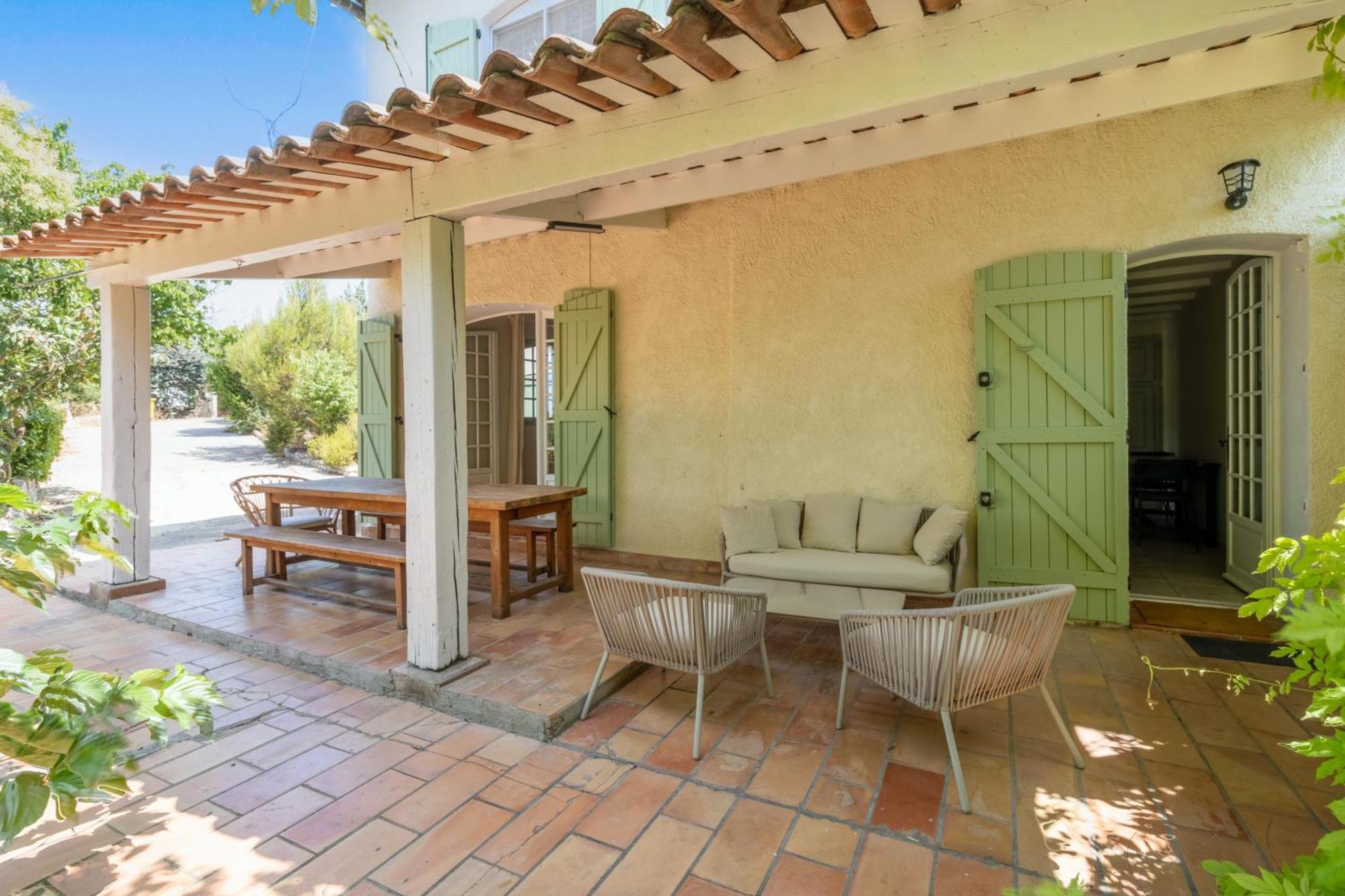 Charmante Maison Sur *