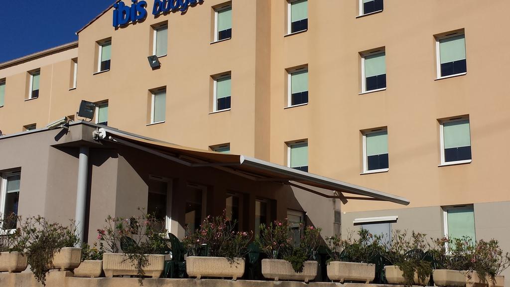 Ibis Budget Valentine 2*