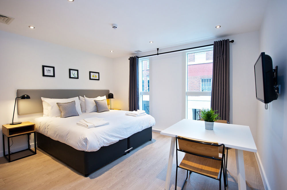Staycity Centre Vieux Port Apartahotel