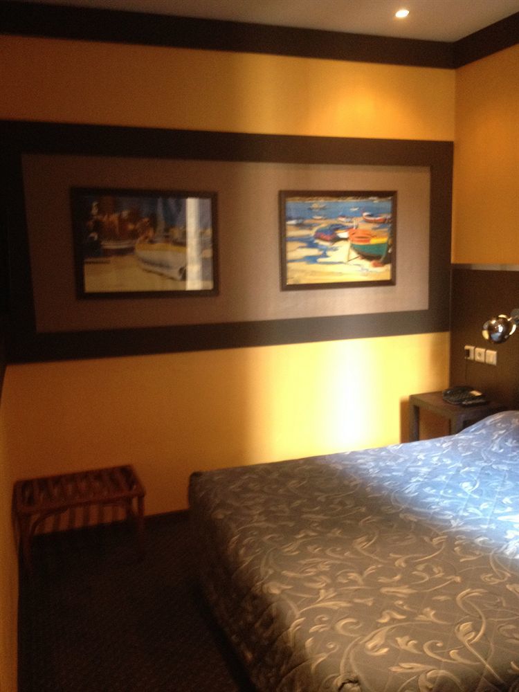 Hotel Du Pharo 2*