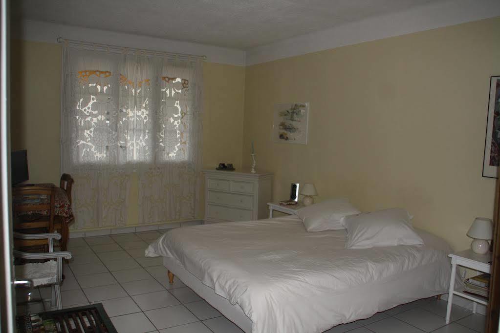 Chambre D'hote Mt Et Jm Gleizes Bed & Breakfast 2*