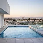 Superbe Appart 3 P, 10 Mn De La Plage Avec Piscine Et Parking