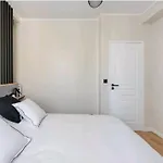 Appartement Design Et Minimaliste Prado Castellane