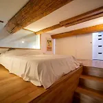 Air-Conditioned Loft In The Heart Of The Old Port