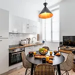 Home: Les Richesses De Marseille A Vos Pieds!