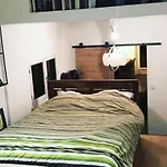 Appartement Chaleureux Et Atypique Avec Jardin A Marseille By Weekome
