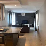 Superbe appartement tout équipé avec parking.