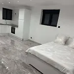 Studio Moderne